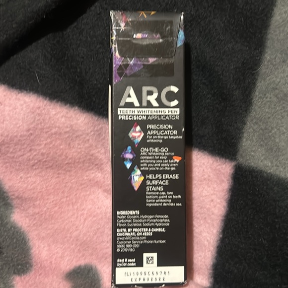 ARC Teeth Whitening Pen - Picture 5 of 8